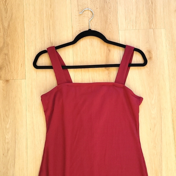 Amazon bodycon Midi style dress in burgundy size med - Picture 2 of 5